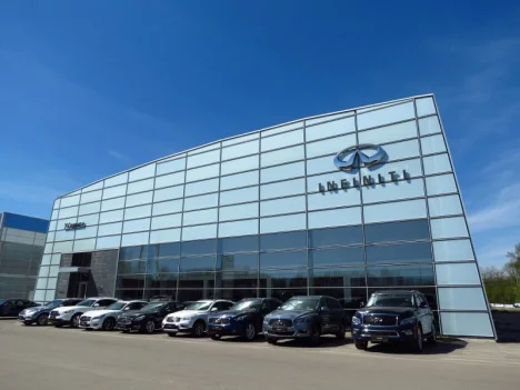 Изображение Infiniti на Симферопольском шоссе